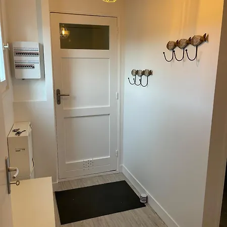 6 Couchages Apercu - 1er Etage- A 50 M De La De Nauzan *
